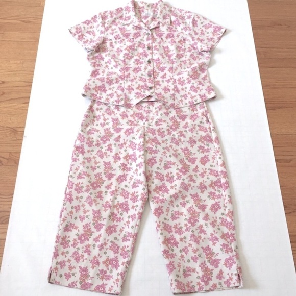 Vintage Villager High Rise Pink Floral Off White Straight Leg Cropped Pants - Picture 13 of 13
